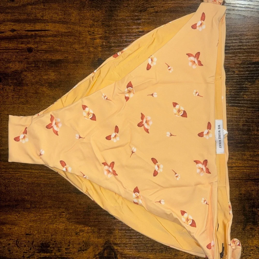 WeWoreWhat Golden impala “Amber” Bikini Bottom NWT (size XL)